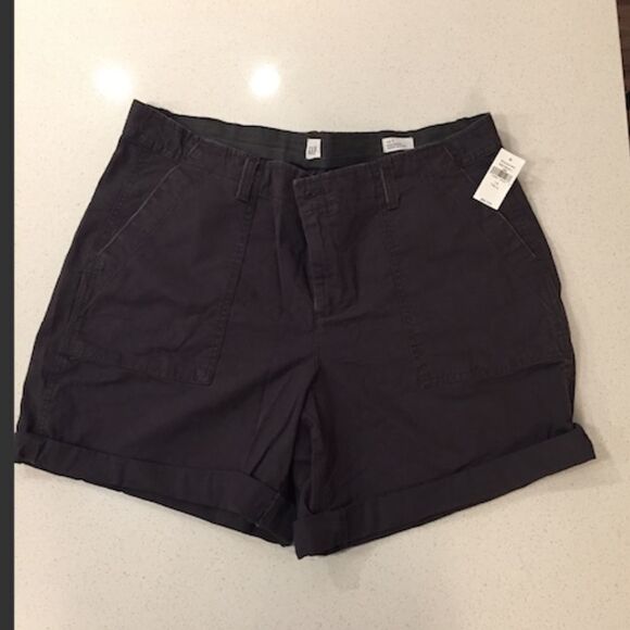 GAP shorts- 14T  - Picture 1 of 2